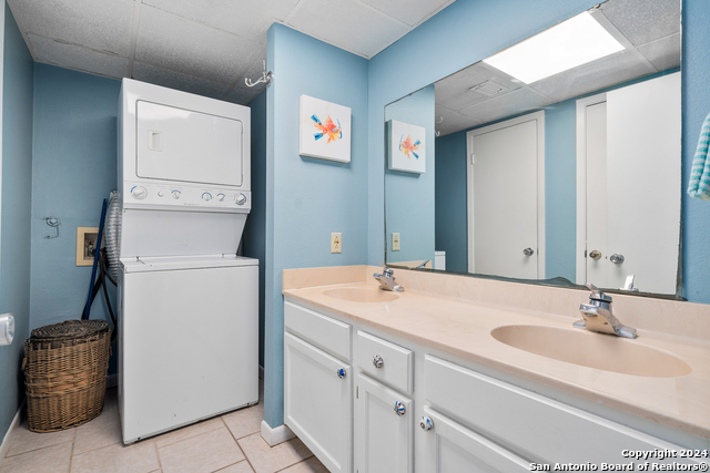 Image 21 of 50 For 810 Banyan Beach Dr 126