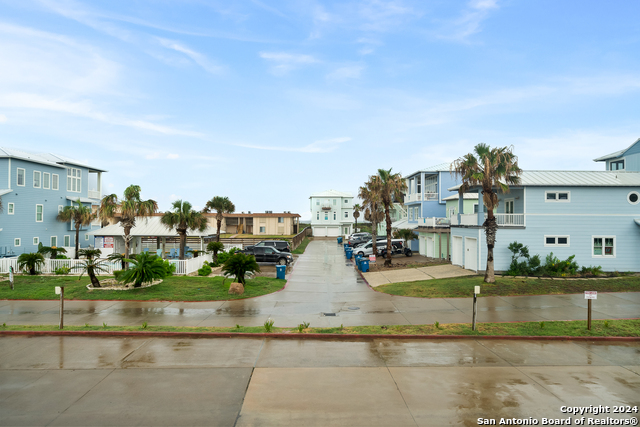 Image 25 of 50 For 810 Banyan Beach Dr 126