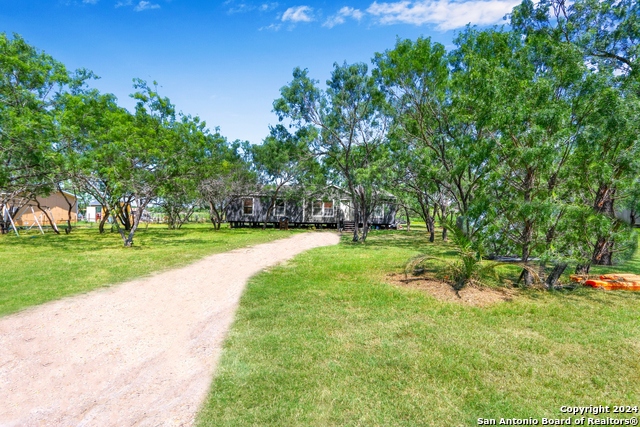 Details for 119 Avery Dr, Somerset, TX 78069