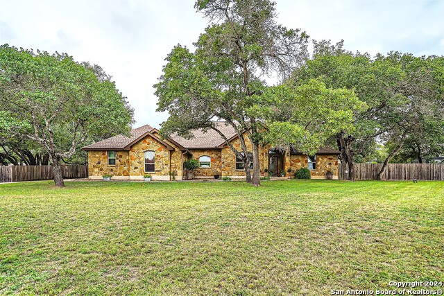 Details for 113 Rosewood Dr, La Vernia, TX 78121