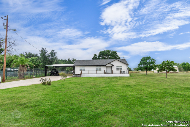 Details for 1726 County Road 5710, Devine, TX 78016