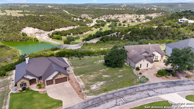 Details for 142 Paradise Pt, Boerne, TX 78006