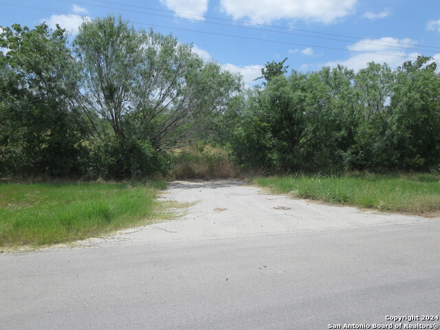 Image 9 of 13 For 4480 Loop 1604 E