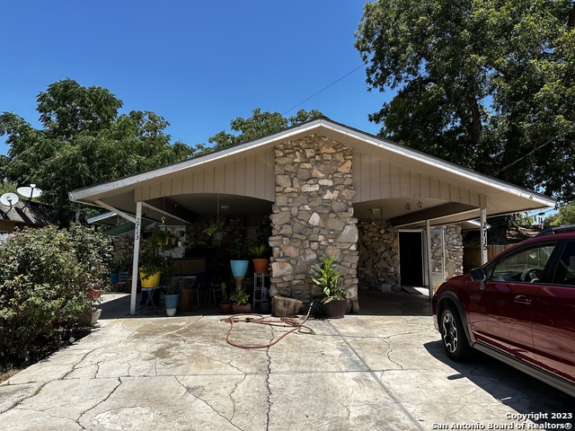 Details for 2701 Woodbury St, San Antonio, TX 78217