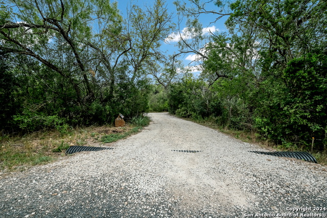 Details for 226 County Road 575, Castroville, TX 78009