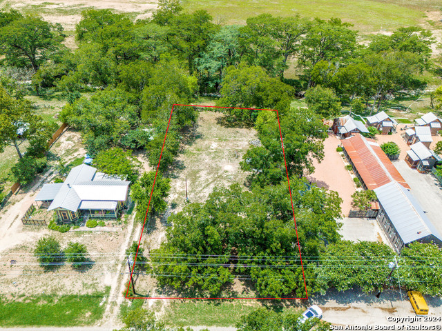 Details for 609 Water St, Comfort, TX 78013