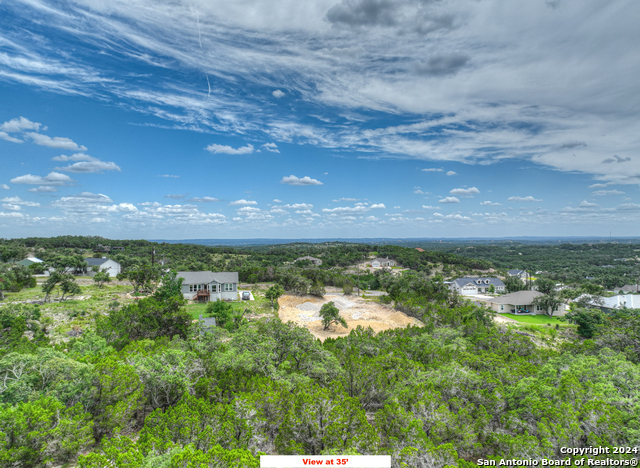 Listing photo id 15 for 283 Bluebonnet Breeze