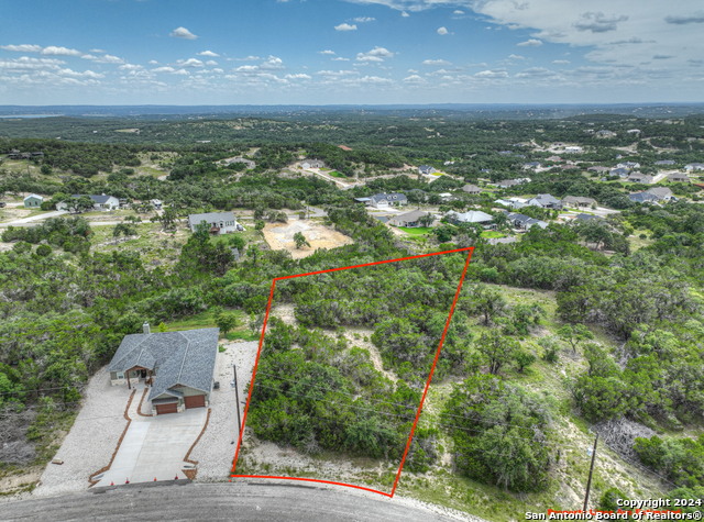 Listing photo id 0 for 283 Bluebonnet Breeze