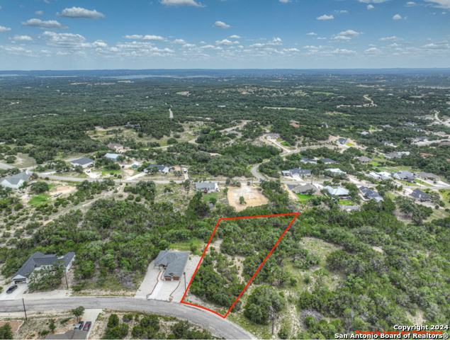 Listing photo id 24 for 283 Bluebonnet Breeze