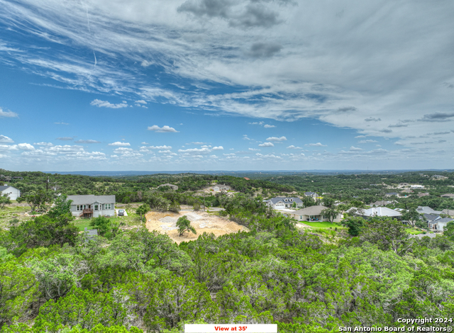 Listing photo id 7 for 283 Bluebonnet Breeze