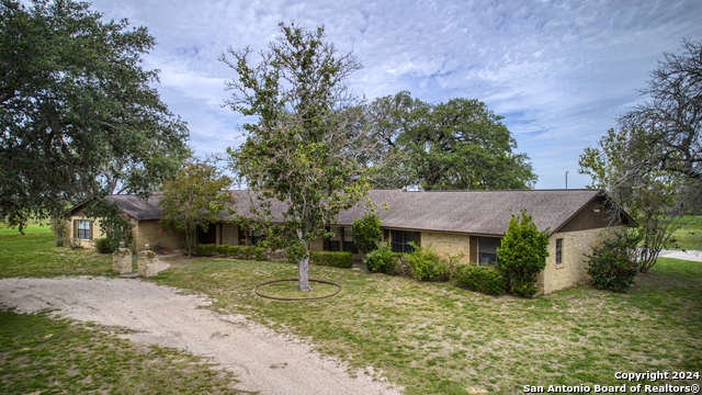 Image 4 of 50 For 1095 Uvalde St