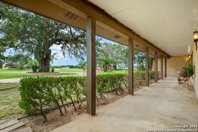 Image 9 of 50 For 1095 Uvalde St