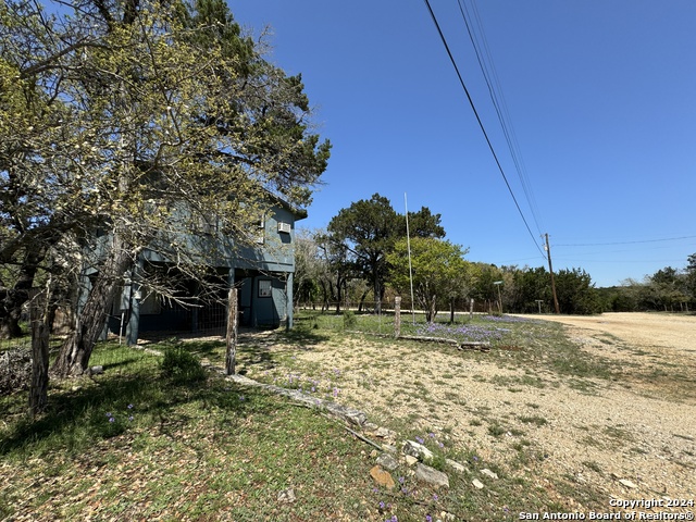 Image 22 of 26 For 406 Frio Rd  