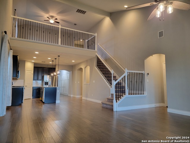 Image 11 of 35 For 27430 Rio Cir