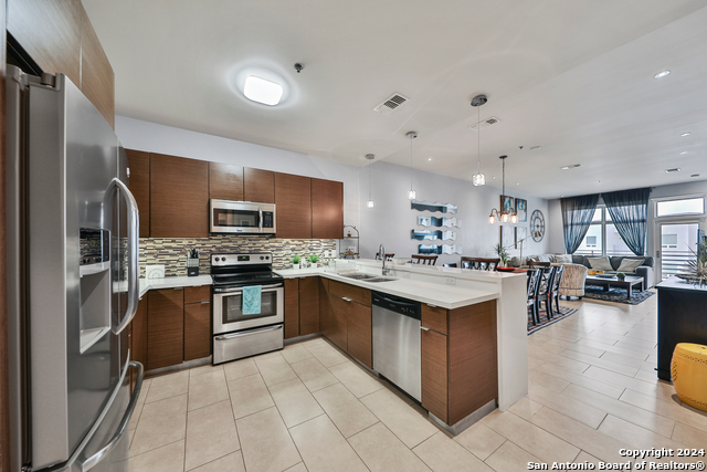 Image 3 of 36 For 17902 La Cantera Pkwy  504