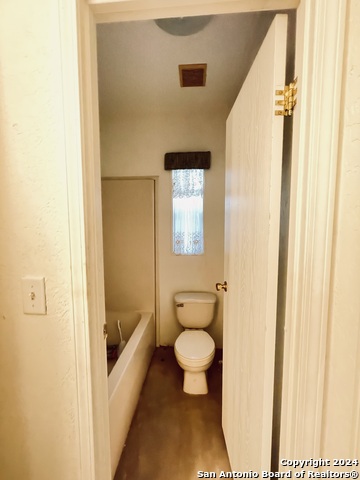 Listing photo id 14 for 970 Cr 369  
