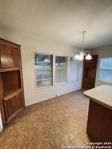Listing photo id 3 for 970 Cr 369  