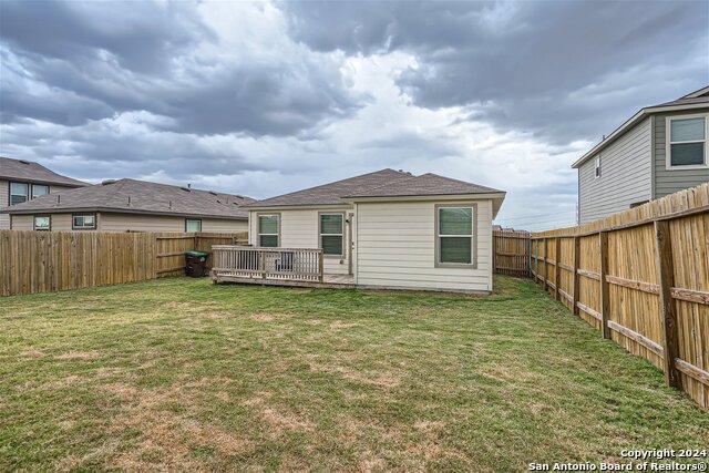 Listing photo id 25 for 5818 Kendall Prairie