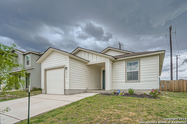 Listing photo id 2 for 5818 Kendall Prairie