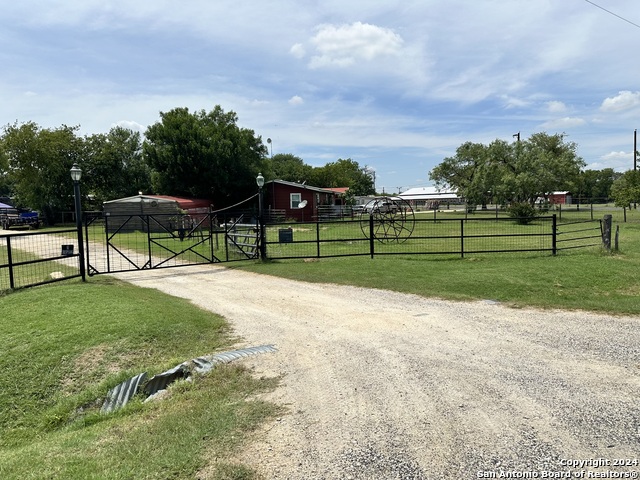 Details for 11680 Ford Rd, Adkins, TX 78101