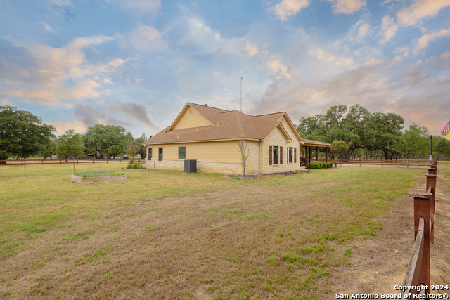 Image 44 of 49 For 1480 Box House