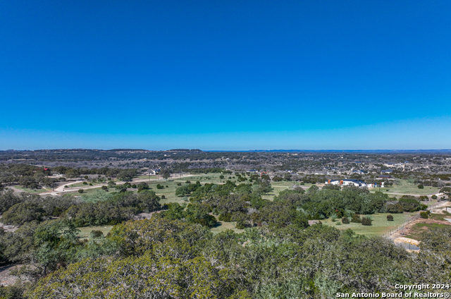 Image 17 of 20 For 114 Sabinas Creek Ranch Rd