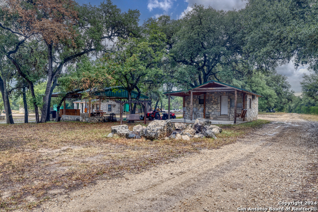 Image 59 of 84 For 20462 Tx Hwy 55 S