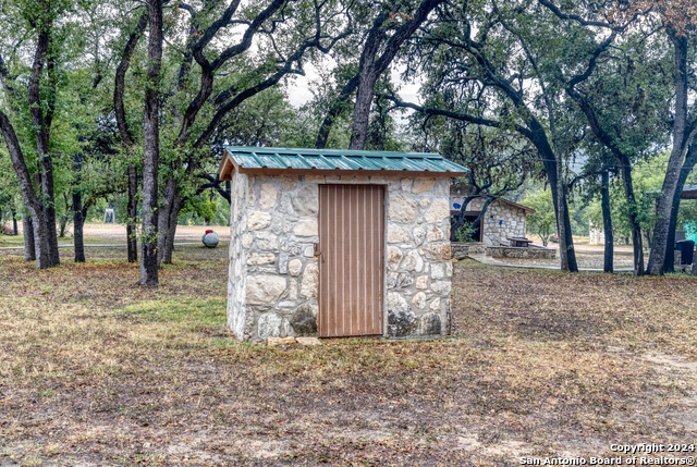 Image 60 of 84 For 20462 Tx Hwy 55 S