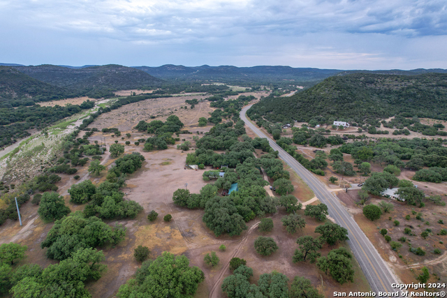 Image 73 of 84 For 20462 Tx Hwy 55 S