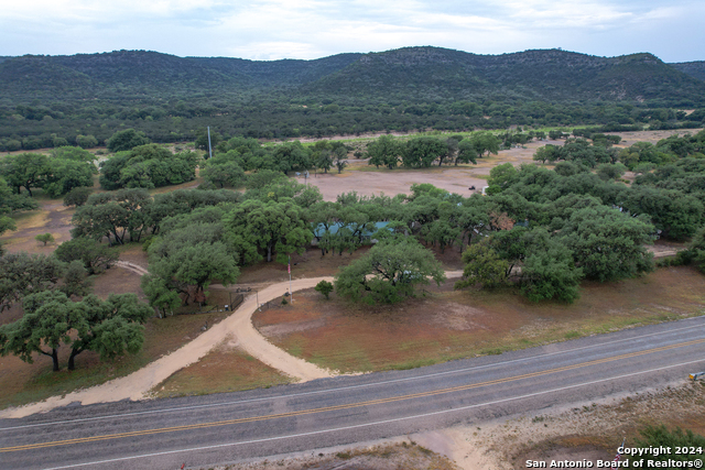 Image 74 of 84 For 20462 Tx Hwy 55 S