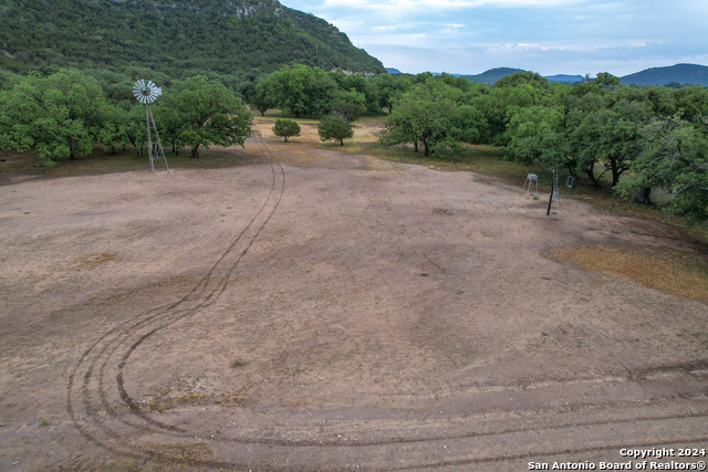 Image 78 of 84 For 20462 Tx Hwy 55 S