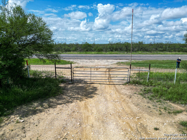 Image 6 of 12 For 3 Private Road 9007