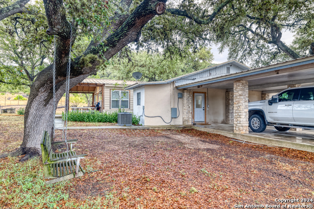 Listing photo id 10 for 20457 Hwy 55 S