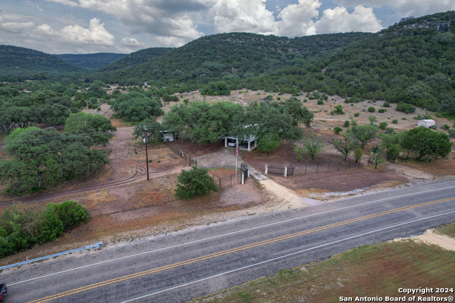 Listing photo id 31 for 20457 Hwy 55 S