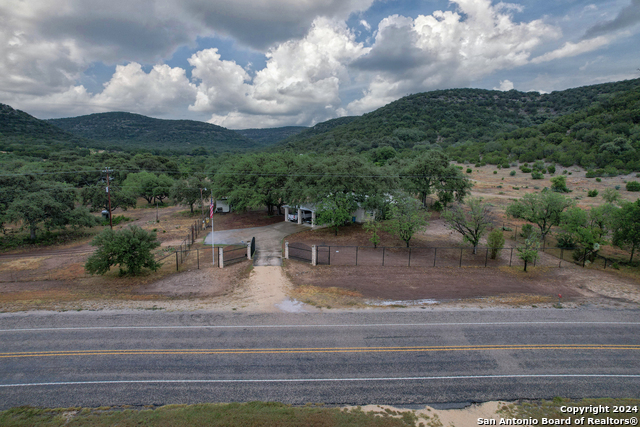 Listing photo id 32 for 20457 Hwy 55 S
