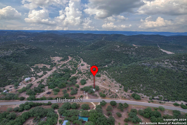 Listing photo id 33 for 20457 Hwy 55 S