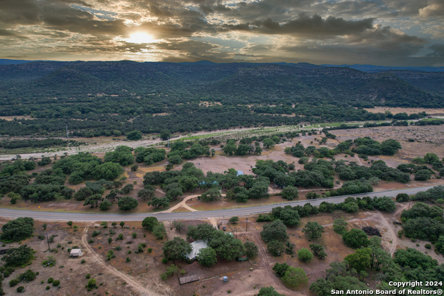 Listing photo id 77 for 20457 Hwy 55 S
