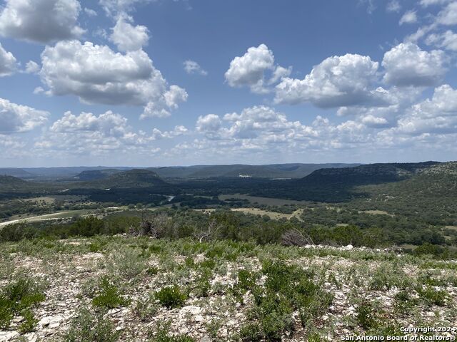 Listing photo id 91 for 20457 Hwy 55 S
