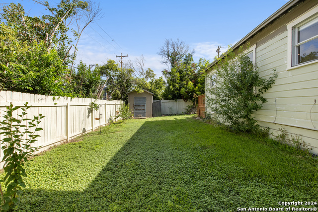 Listing photo id 30 for 101 Charles Rd