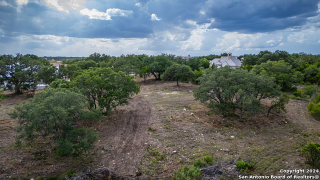 Listing photo id 12 for 13402 Lucas Cir