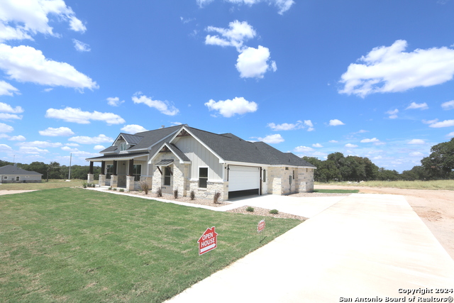 Details for 113 Hondo Ridge, La Vernia, TX 78121