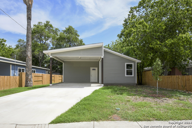 Details for 2318 E Houston St, San Antonio, TX 78202