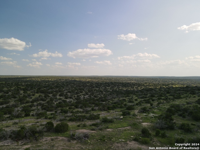 Listing photo id 0 for 00 Brynner Rd