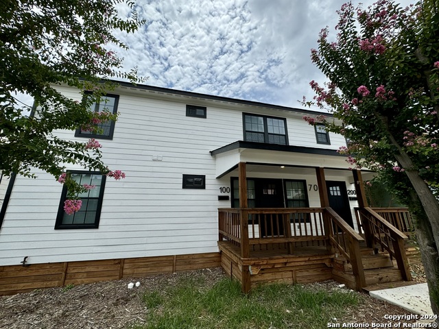 Listing photo id 1 for 704 Fair Ave  200