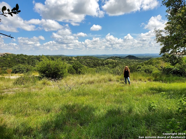 Details for 301 Paradise Pt, Boerne, TX 78006