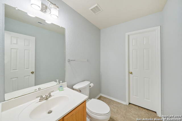 Listing photo id 21 for 2527 Butterfly Bay