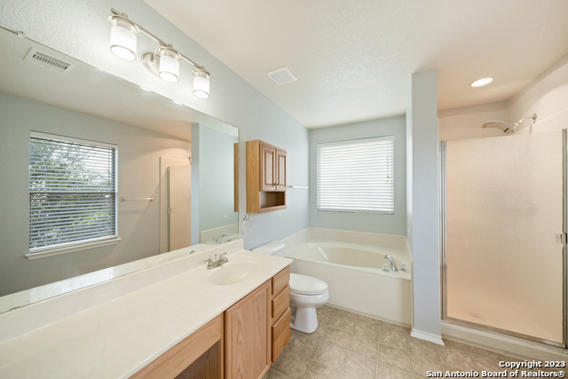 Listing photo id 24 for 2527 Butterfly Bay