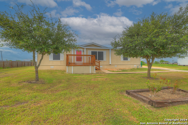 Details for 229 Broward Ave, Marion, TX 78124