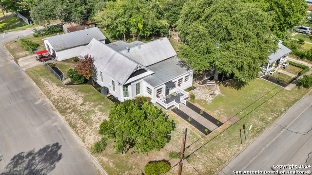 Details for 619 Comal Ave, New Braunfels, TX 78130