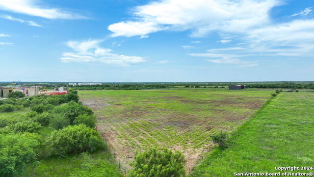 Listing photo id 4 for 000 N I-37 Access Rd